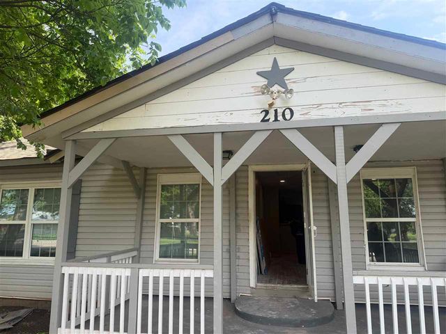 210 SW I Ave, Lawton, OK 73501