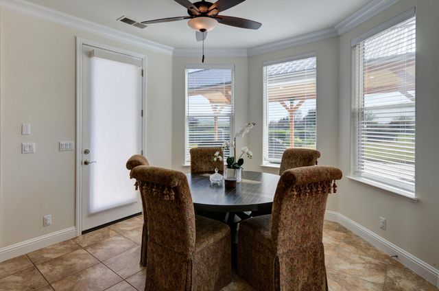 13209 E Falcon Meadow Lane, Clovis, CA 93619