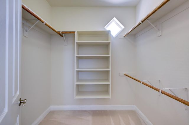 13209 E Falcon Meadow Lane, Clovis, CA 93619