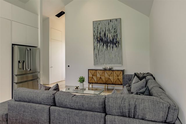 1504 Burlew Street 101, Dallas, TX 75204