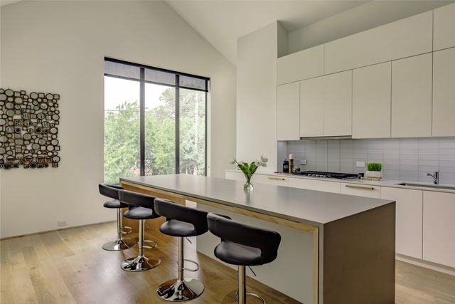 1504 Burlew Street 101, Dallas, TX 75204