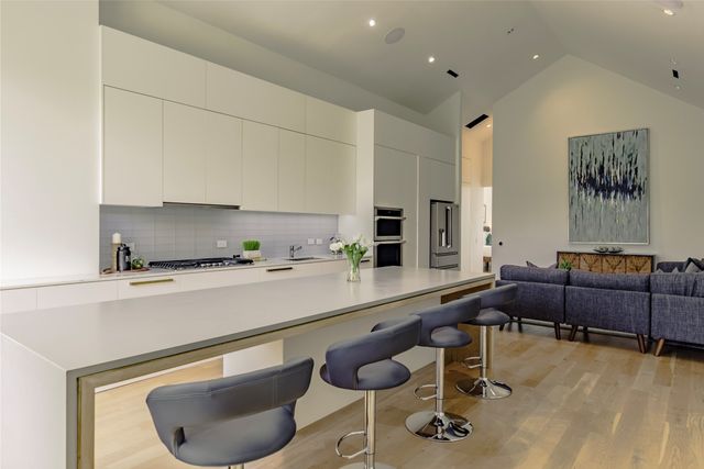 1504 Burlew Street 101, Dallas, TX 75204