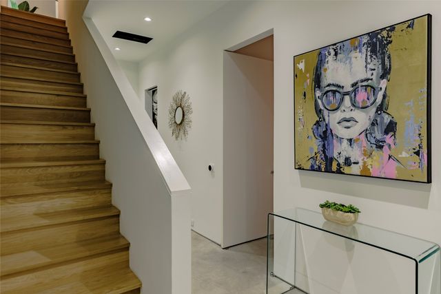 1504 Burlew Street 101, Dallas, TX 75204