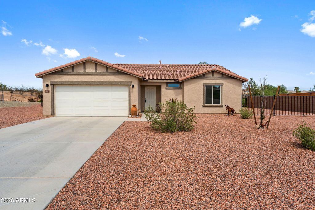 18 W Monte Cristo Drive, Wickenburg, AZ 85390 — exterior