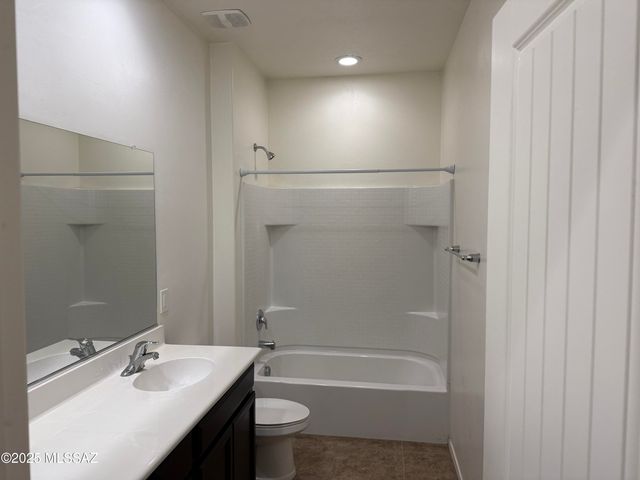 12468 N Sandby Green Drive, Marana, AZ 85653
