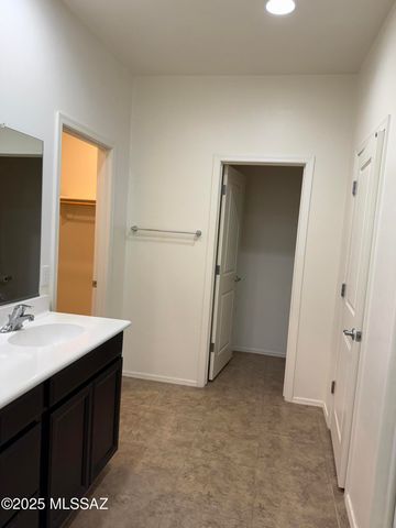 12468 N Sandby Green Drive, Marana, AZ 85653