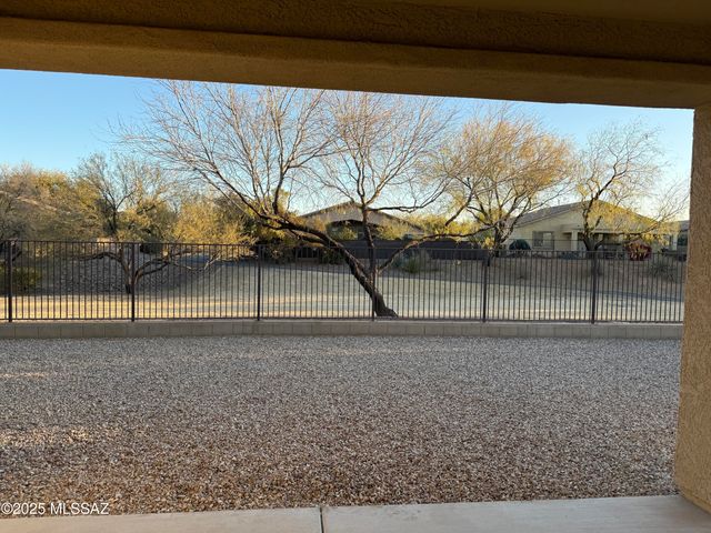 12468 N Sandby Green Drive, Marana, AZ 85653
