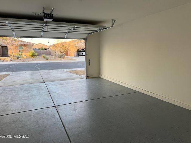 12468 N Sandby Green Drive, Marana, AZ 85653