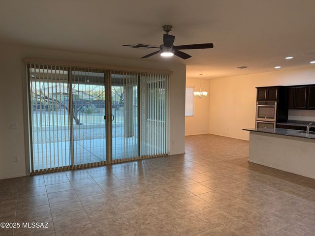 12468 N Sandby Green Drive, Marana, AZ 85653