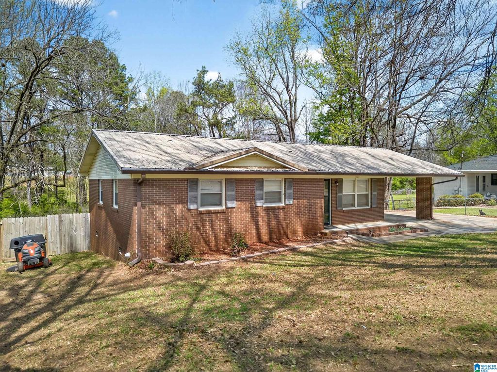 1423 MONTEVALLO ROAD, Weaver, AL 36277