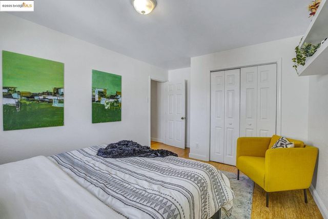2327 10Th St 4, Berkeley, CA 94710