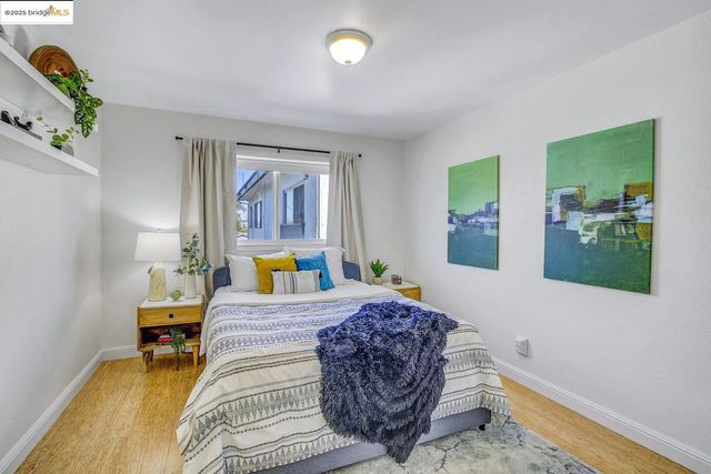 2327 10Th St 4, Berkeley, CA 94710