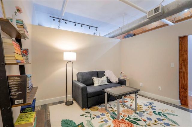 200 Main Street 513, Kansas City, MO 64105