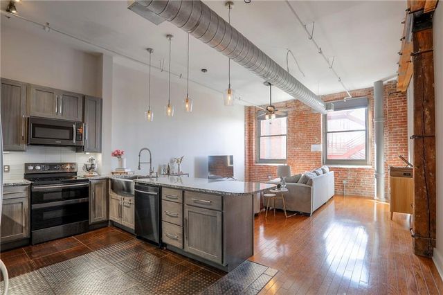 200 Main Street 513, Kansas City, MO 64105