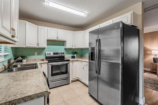 13929 PATHFINDER DRIVE, Tampa, FL 33625