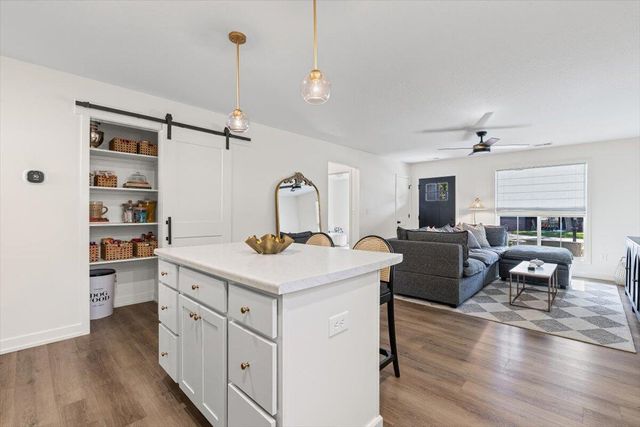 6781 E SOUTH FIELD DR, Columbia, MO 65201