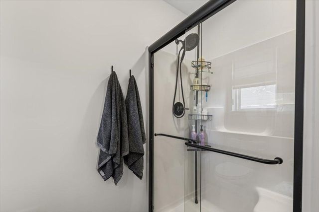 6781 E SOUTH FIELD DR, Columbia, MO 65201