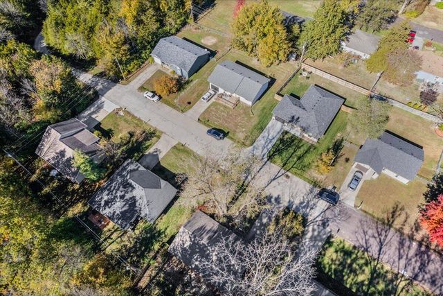 6781 E SOUTH FIELD DR, Columbia, MO 65201