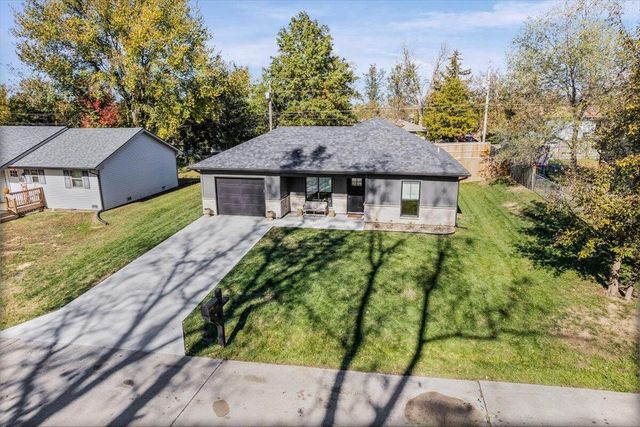 6781 E SOUTH FIELD DR, Columbia, MO 65201