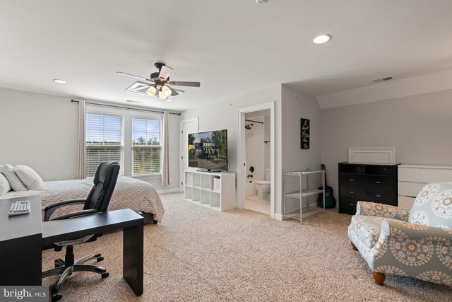 2164 POTOMAC RIVER BLVD, Dumfries, VA 22026