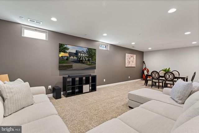 2164 POTOMAC RIVER BLVD, Dumfries, VA 22026