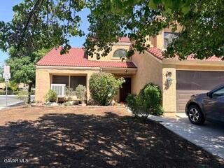 44322 Fenner Avenue, Lancaster, CA 93536