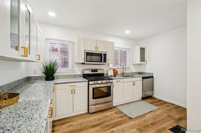 17187 Northlawn Street, Detroit, MI 48221