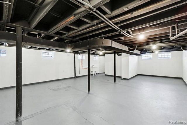 17187 Northlawn Street, Detroit, MI 48221