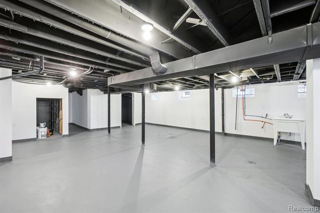 17187 Northlawn Street, Detroit, MI 48221