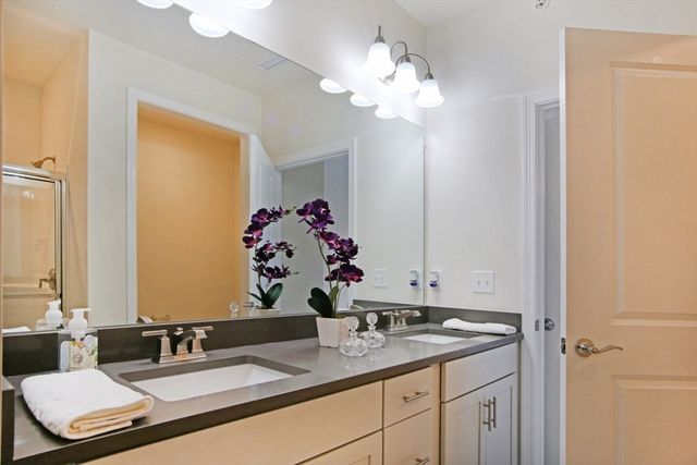 260 Martins Lndg 508, North Reading, MA 01864