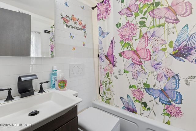 3433 Goddard Road, Toledo, OH 43606