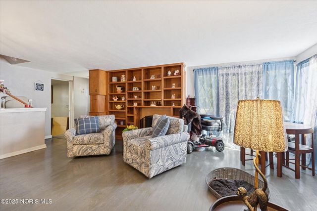 3433 Goddard Road, Toledo, OH 43606