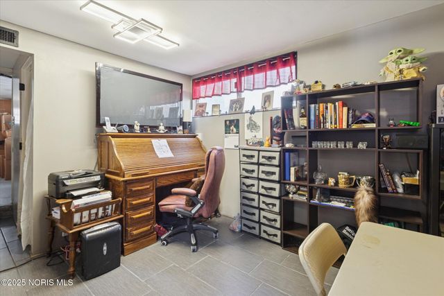 3433 Goddard Road, Toledo, OH 43606