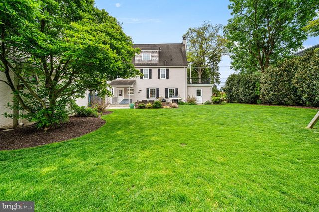 497 SAINT DAVIDS AVE, Wayne, PA 19087