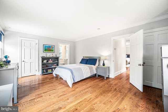 497 SAINT DAVIDS AVE, Wayne, PA 19087