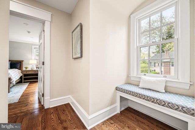 497 SAINT DAVIDS AVE, Wayne, PA 19087