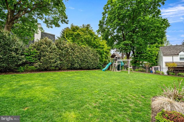 497 SAINT DAVIDS AVE, Wayne, PA 19087
