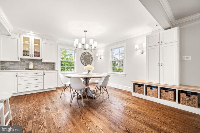 497 SAINT DAVIDS AVE, Wayne, PA 19087