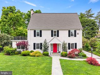 497 SAINT DAVIDS AVE, Wayne, PA 19087