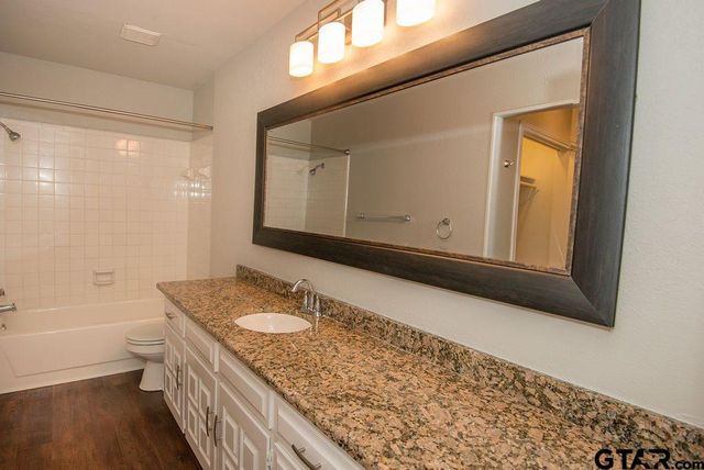5903 Hollytree, Tyler, TX 75703