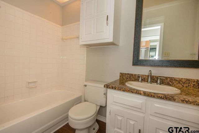 5903 Hollytree, Tyler, TX 75703