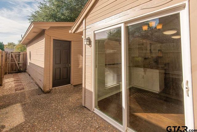 5903 Hollytree, Tyler, TX 75703