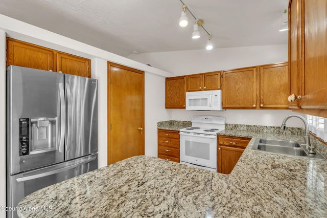 1704 N Trellis CT, Post Falls, ID 83854