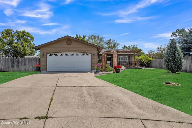 1704 N Trellis CT, Post Falls, ID 83854