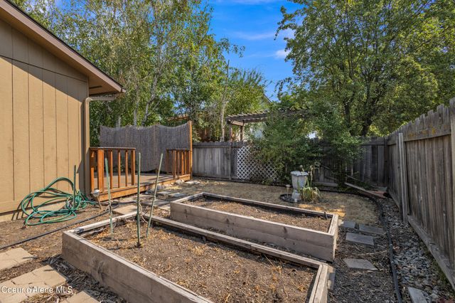 1704 N Trellis CT, Post Falls, ID 83854