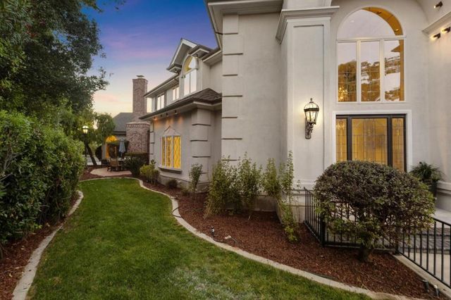 16383 Aztec Ridge Drive, Los Gatos, CA 95030