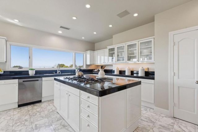 16383 Aztec Ridge Drive, Los Gatos, CA 95030