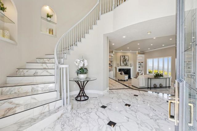 16383 Aztec Ridge Drive, Los Gatos, CA 95030