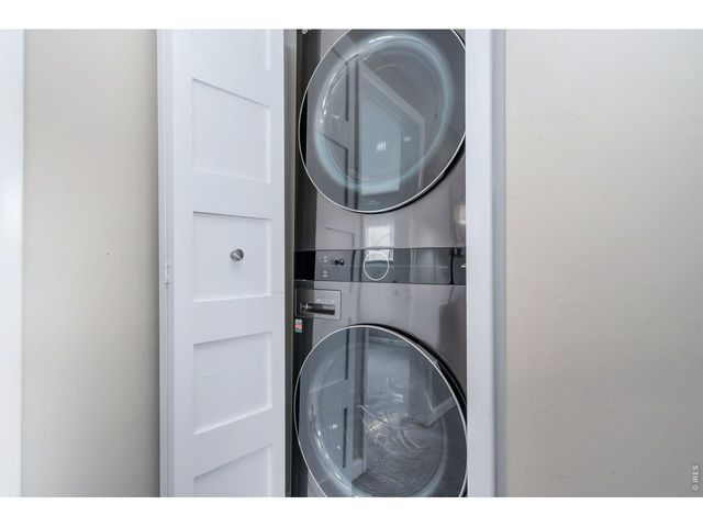 537 Crestmore Pl, Fort Collins, CO 80521