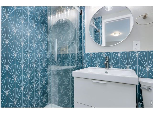 537 Crestmore Pl, Fort Collins, CO 80521